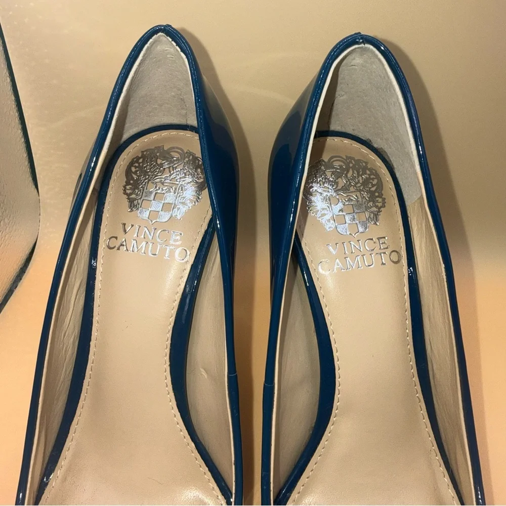 Vince Camuto glossy teal